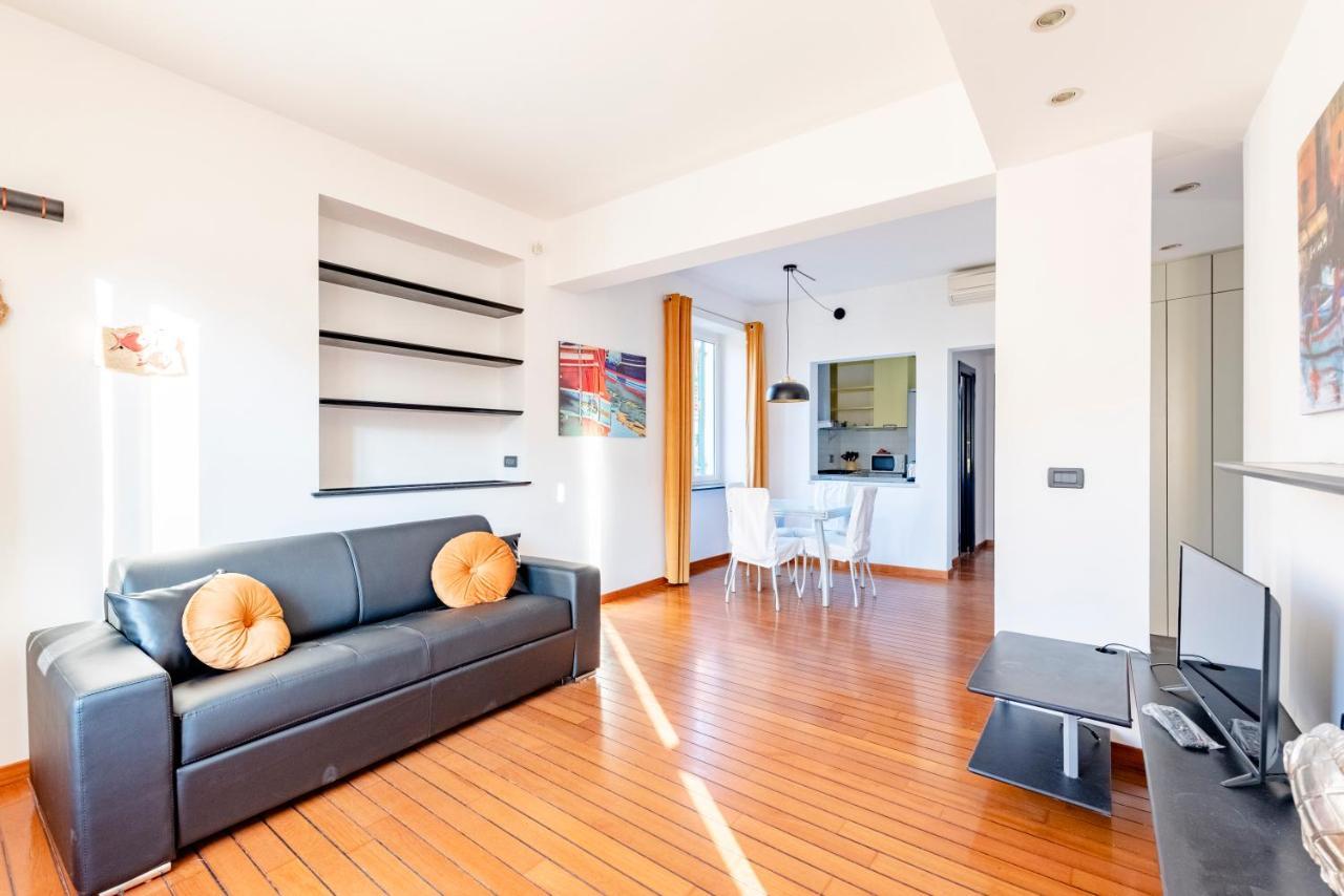 Apartamento Joivy Modern Flat Next To The Sea Génova Exterior foto